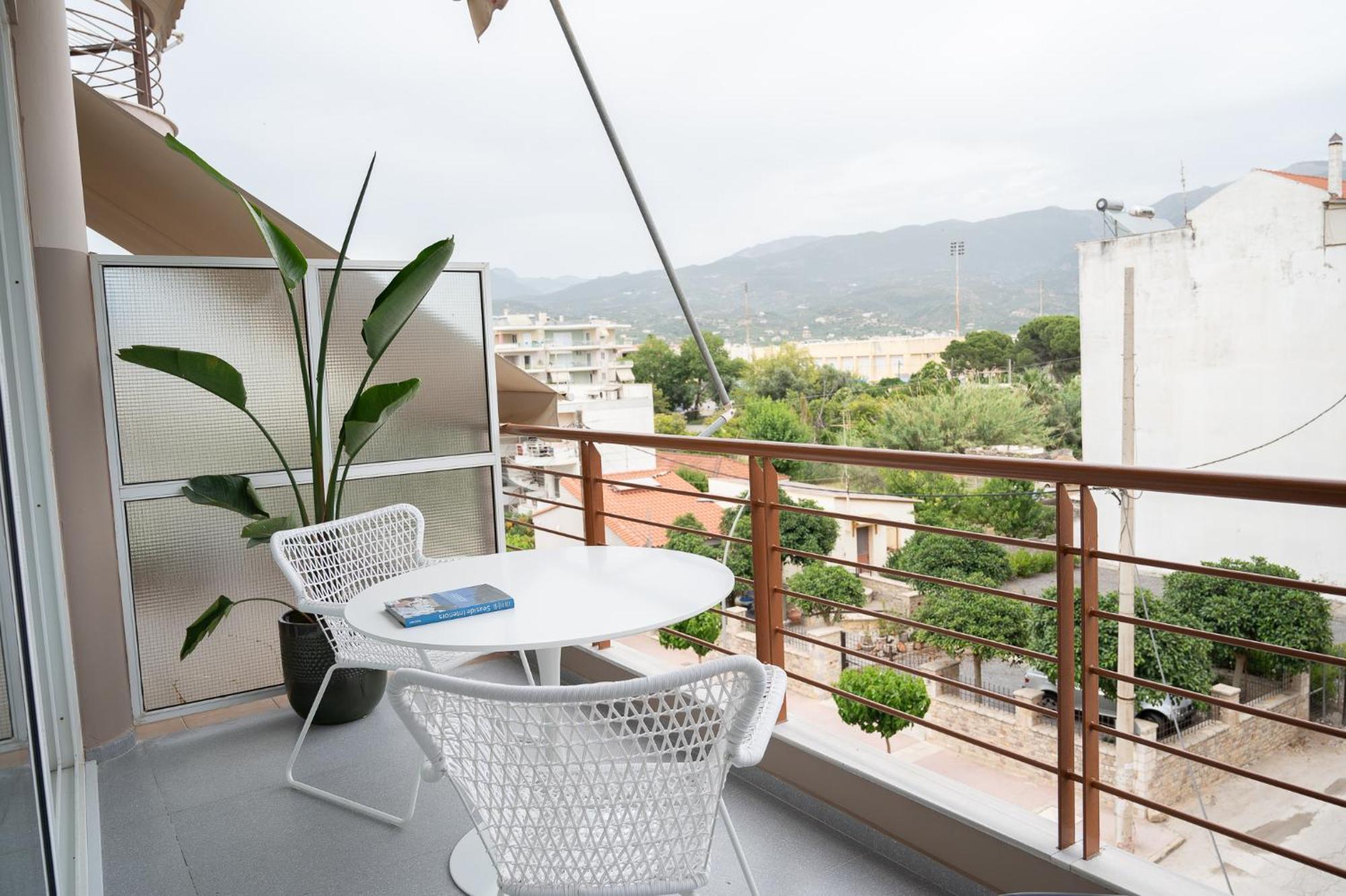 Infinity Blue Next To The Sea Apartment Каламата Екстериор снимка